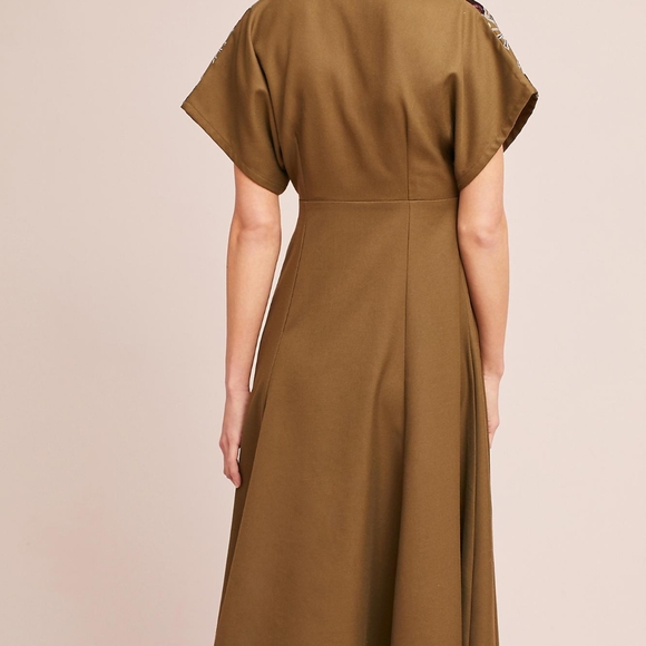 Hemant + Nandita Green Velvet Floral Midi Dress 2 - Picture 3 of 11